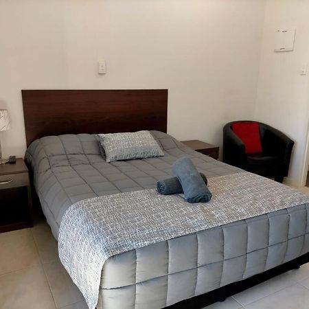 Derby Lodge Self Contained Apartments Dış mekan fotoğraf