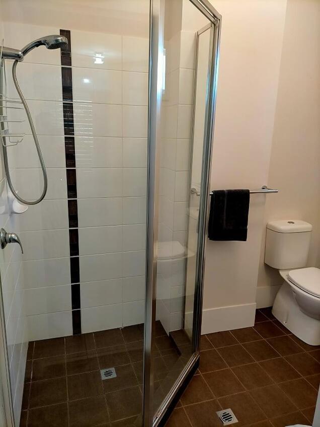 Derby Lodge Self Contained Apartments Dış mekan fotoğraf