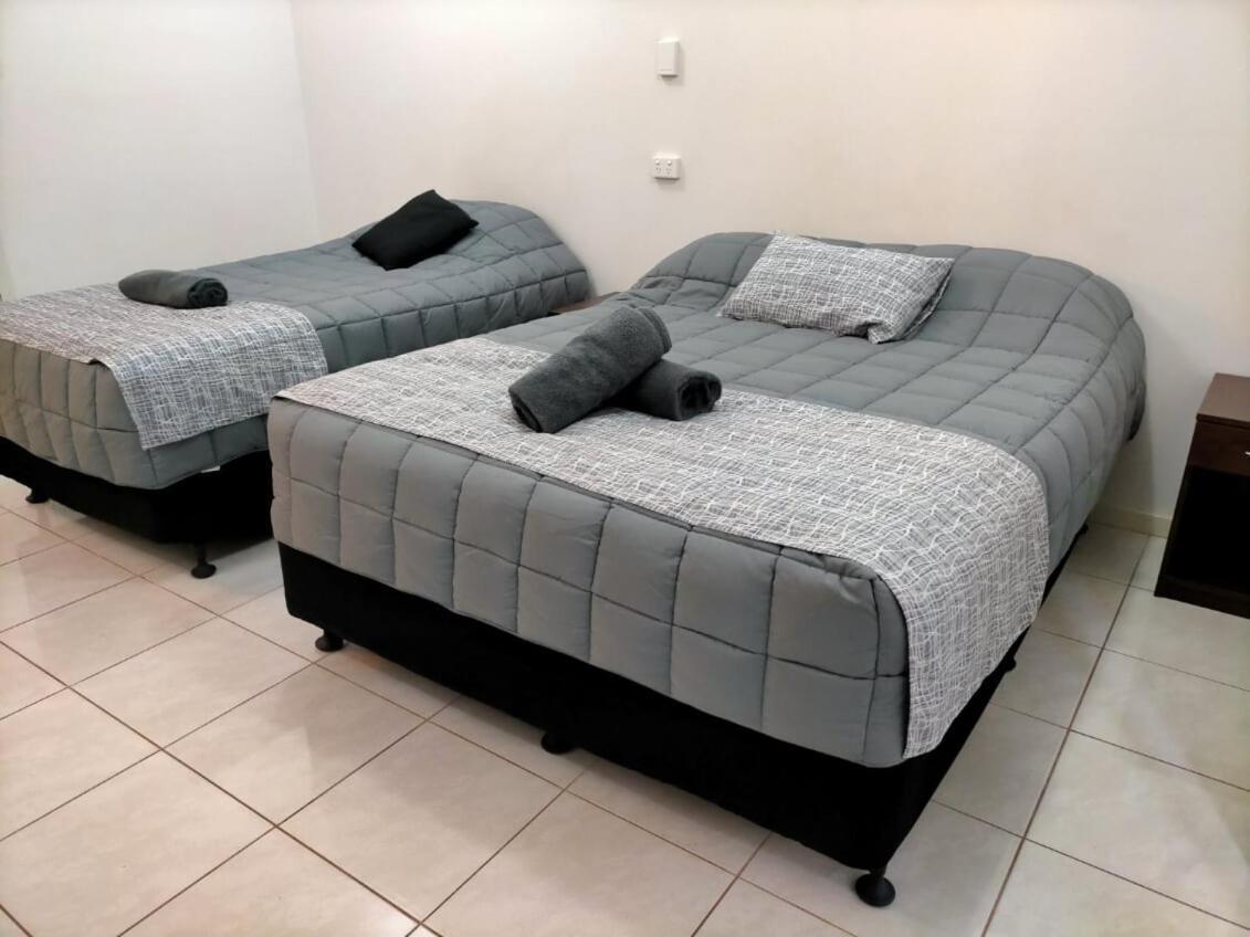 Derby Lodge Self Contained Apartments Dış mekan fotoğraf