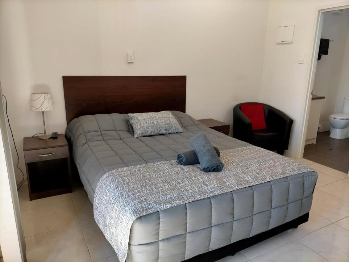 Derby Lodge Self Contained Apartments Dış mekan fotoğraf