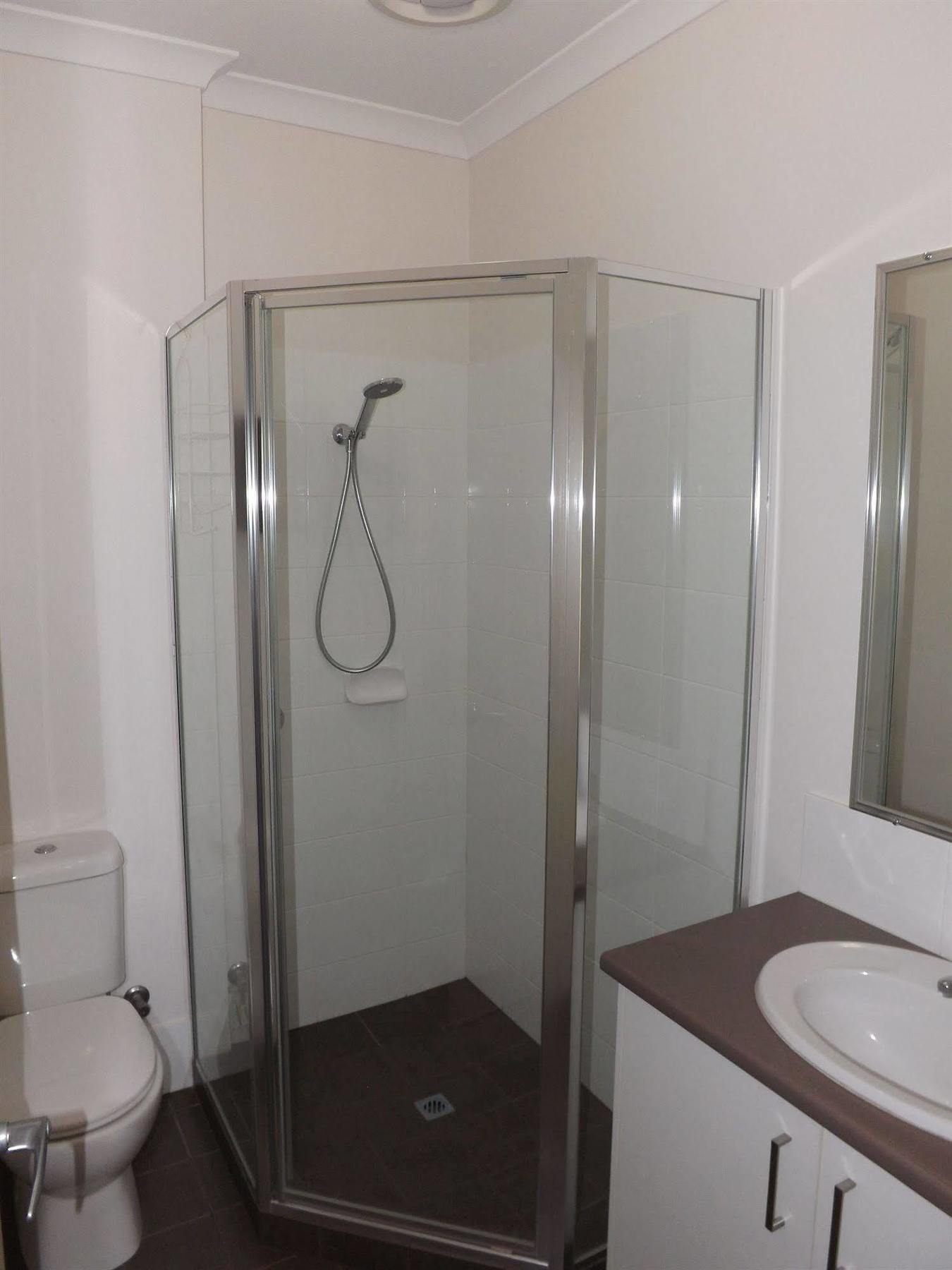 Derby Lodge Self Contained Apartments Dış mekan fotoğraf