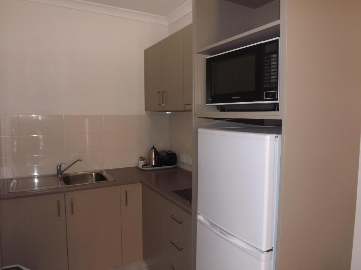 Derby Lodge Self Contained Apartments Dış mekan fotoğraf